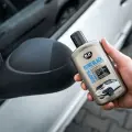 K2_Bono_Black_czernidło_do_gum_plastikow_uzycie_lusterko.webp