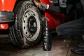 adbl_tire_rubber_cleaner_plyn_do_czyszczenia_opon_i_elementow_gumowych_uzycie_2.webp